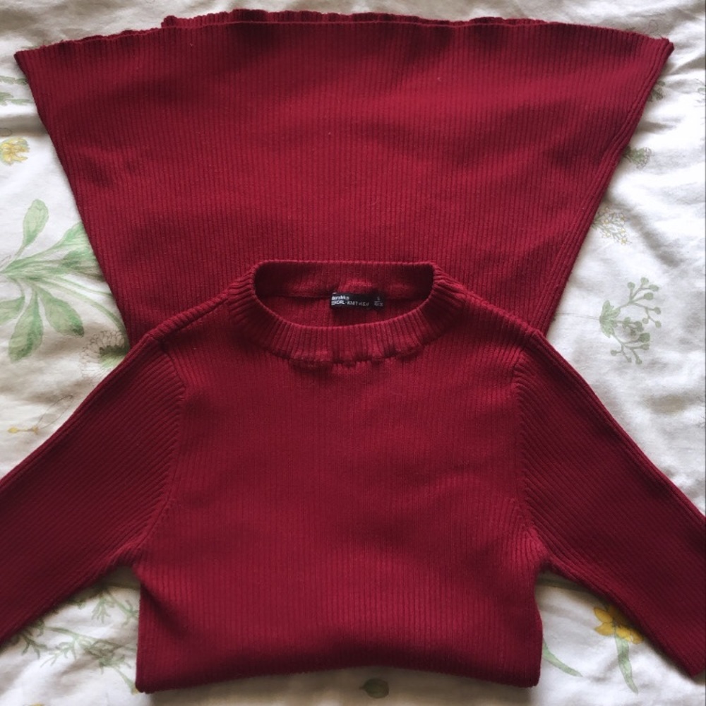 Beautiful Bershka fitted dress in red.